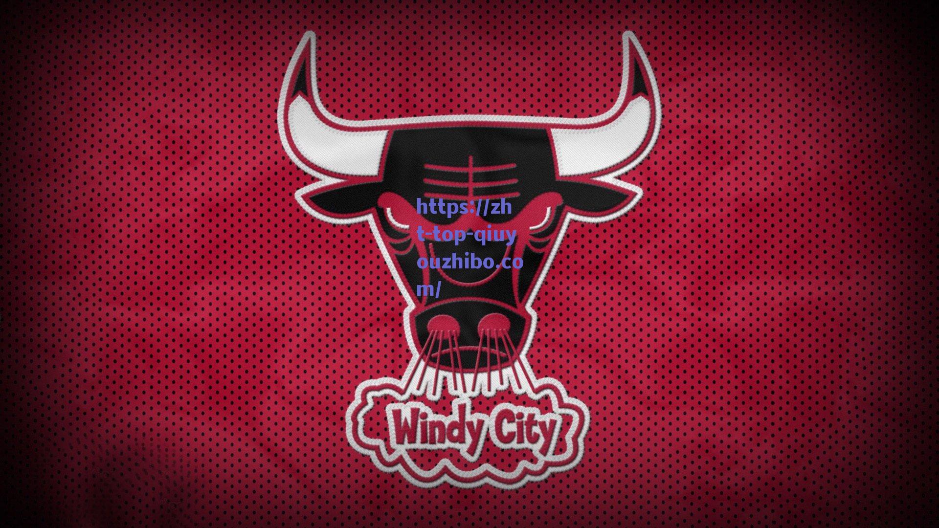 西甲焦点战，比利亚雷亚尔主场激战巴塞罗那，攻防博弈定胜负