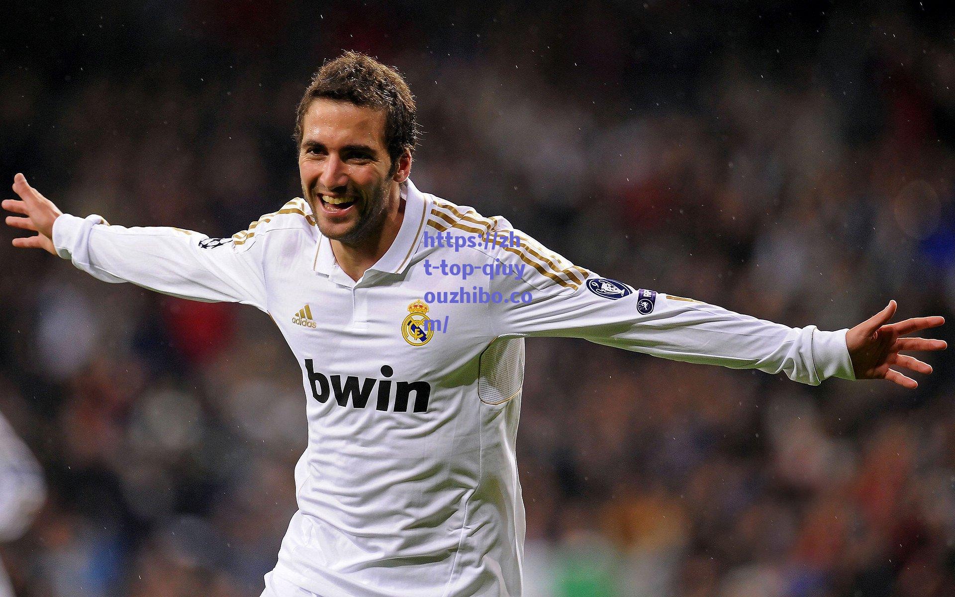 莱奥复出在即！米兰锋线迎回王牌，加比亚伤情反复防线再承压